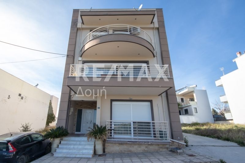 Property photo 1 of 25