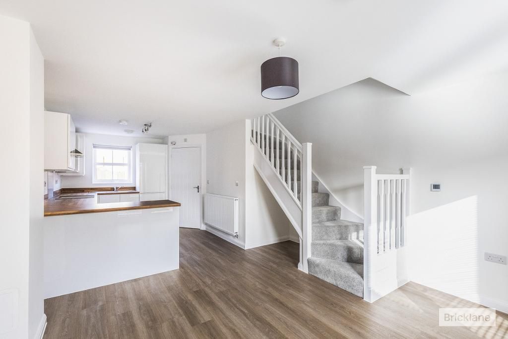 Property photo 2 of 14 Kitchen