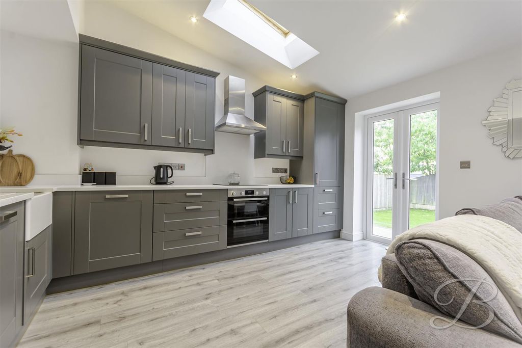 Property photo 2 of 32 Ccltd-15.Jpg