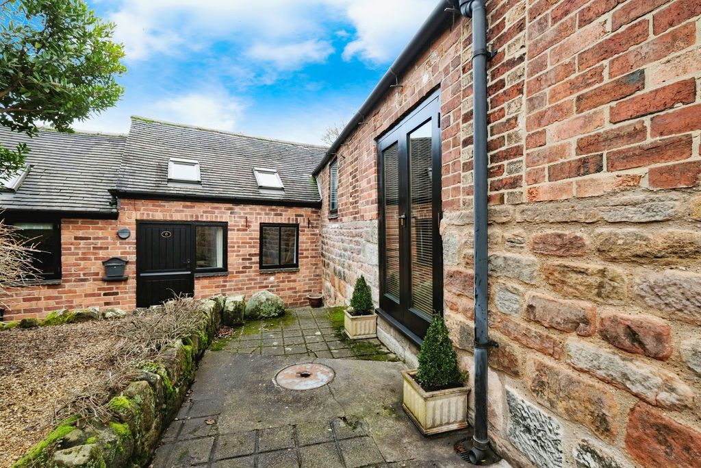 Property photo 2 of 29