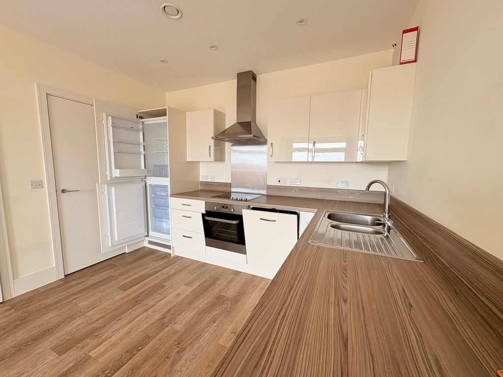 Property photo 2 of 8 Image