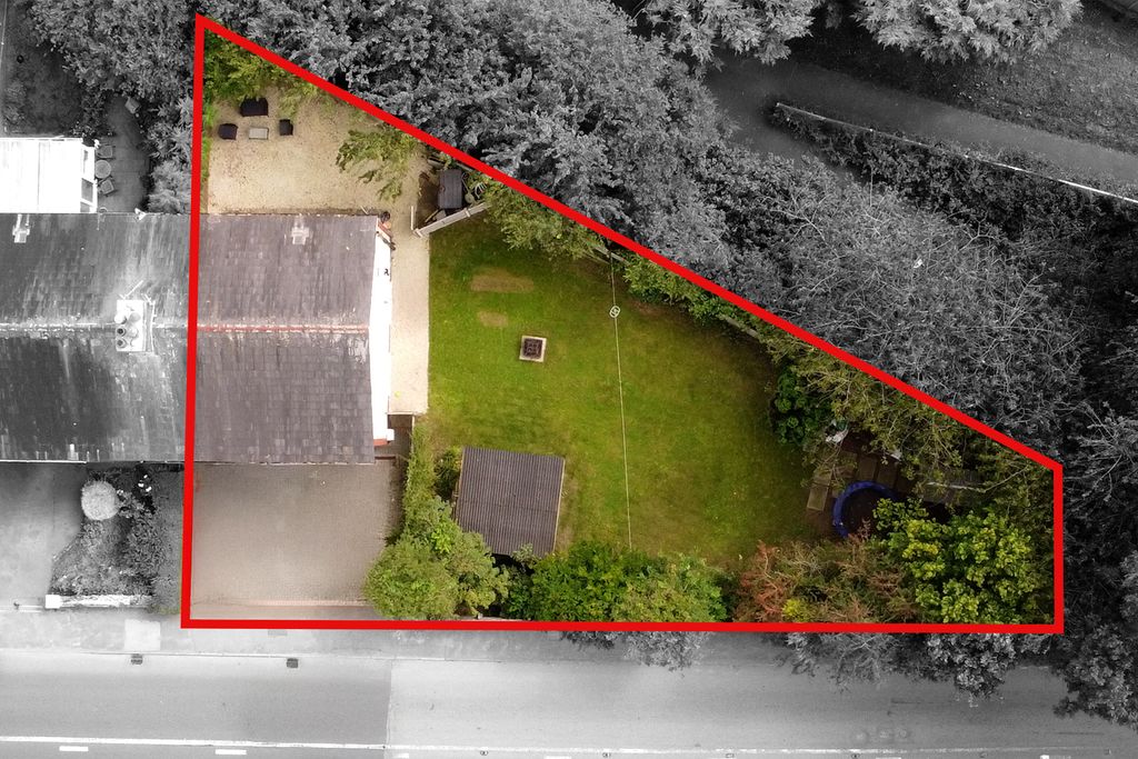 Property photo 2 of 10