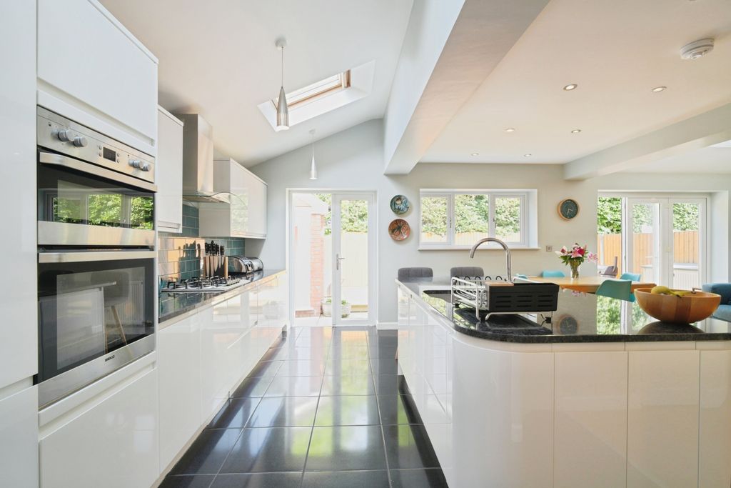 Property photo 3 of 15 Kitchen