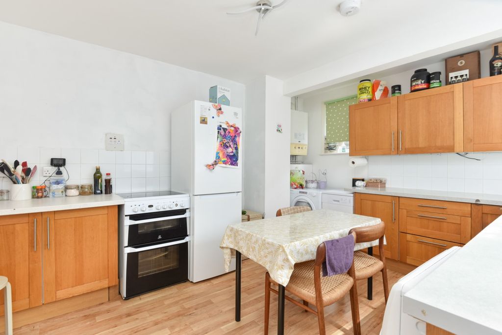Property photo 3 of 14 43999511