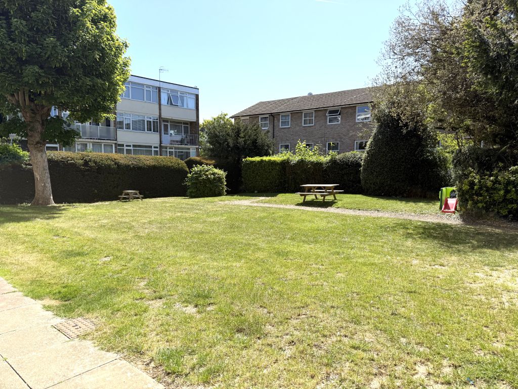Property photo 2 of 12