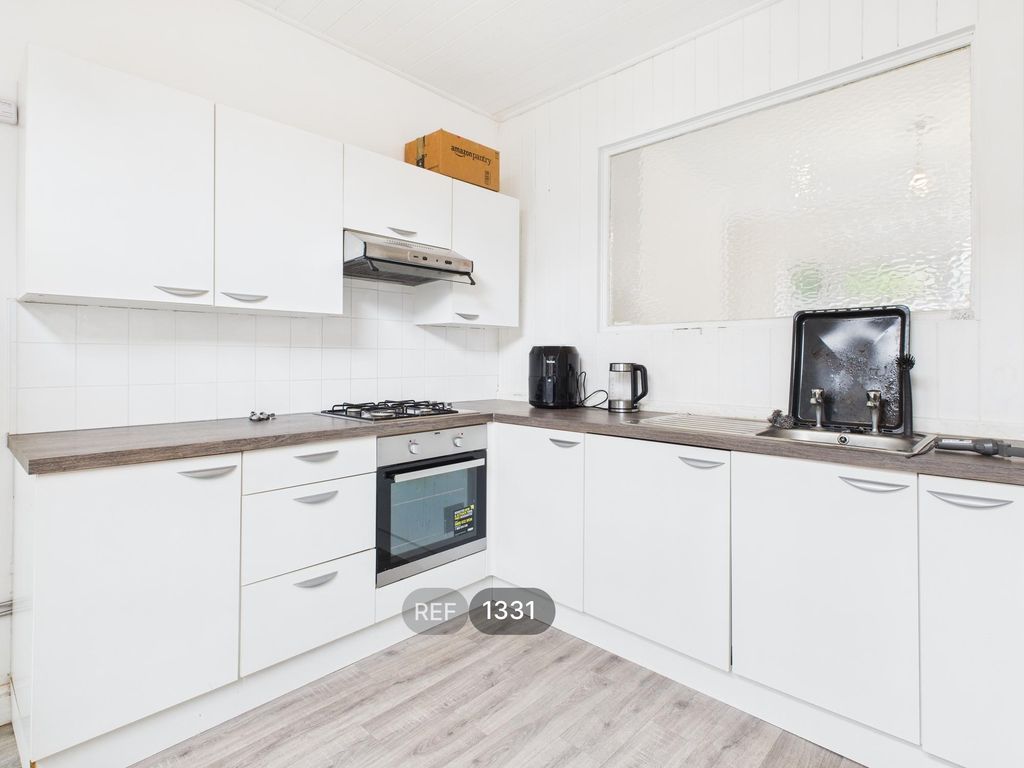 Property photo 1 of 18 Kitchen