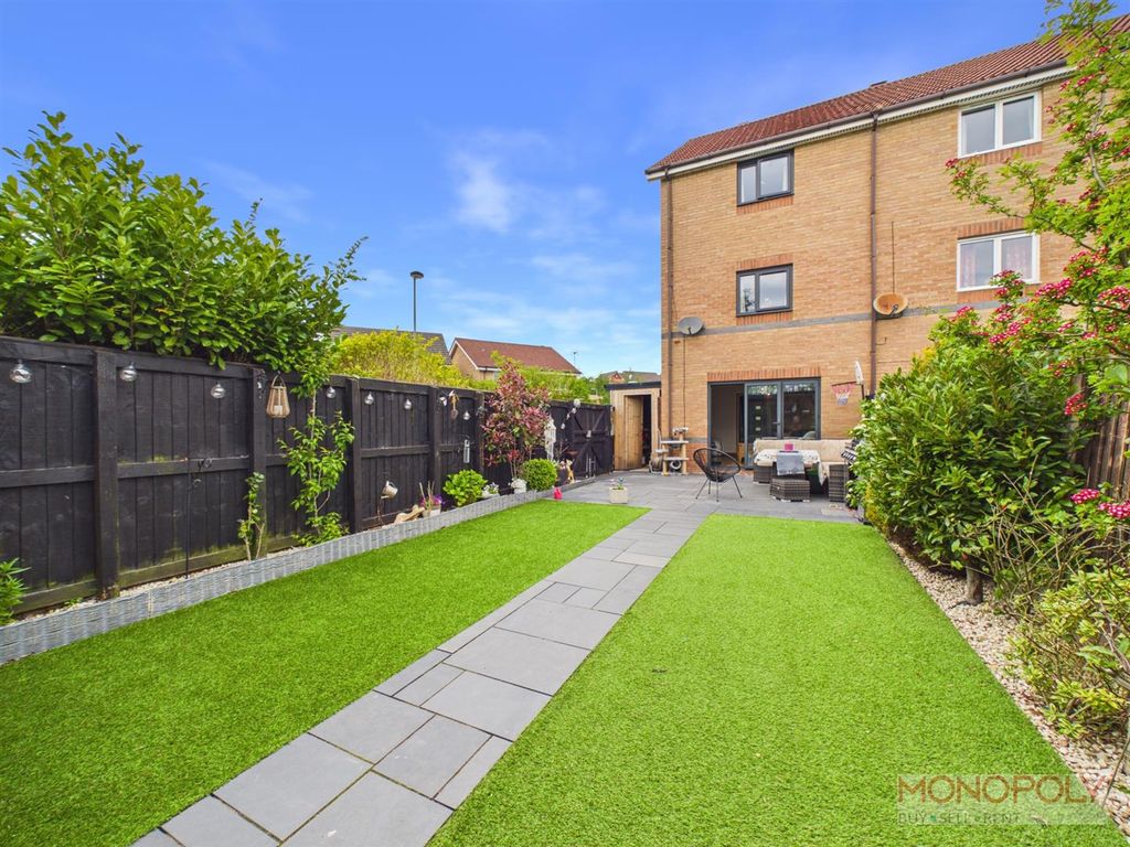 Property photo 1 of 30 Cam01943G0-Pr0678-Still032.Jpg