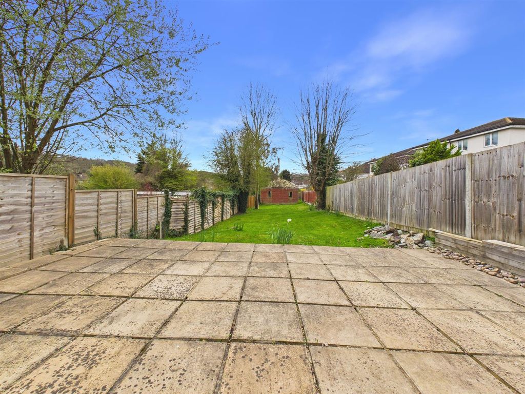 Additional image 16 of 4 bed semi-detached house for saleStar Lane, Coulsdon CR5