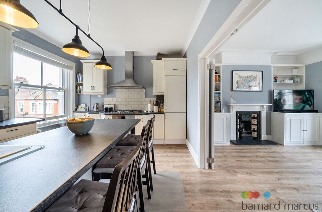 Property photo 2 of 13 Kitchen