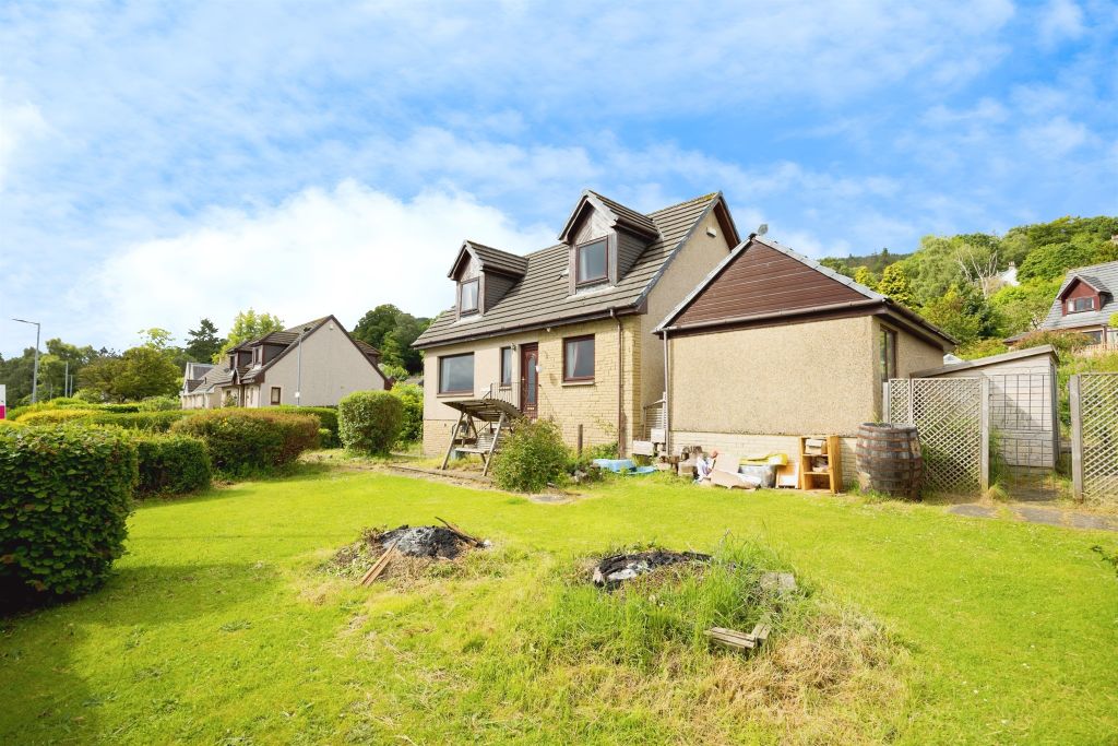 Property photo 3 of 17