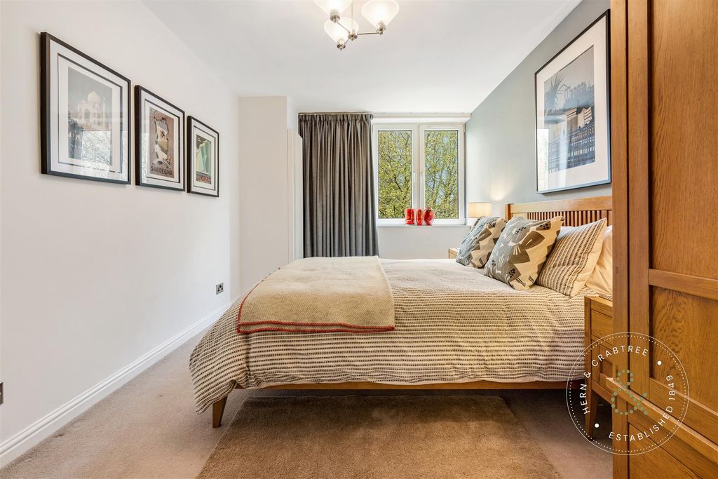 Additional image 37 of 5 bed town house for saleBarquentine Place, Cardiff Bay CF10