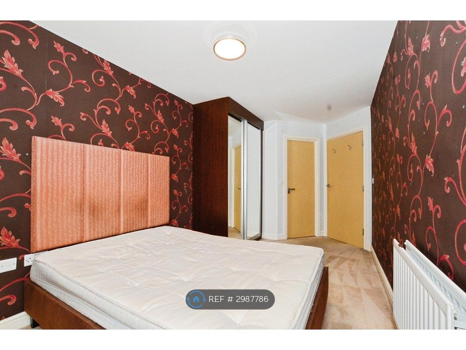 Property photo 3 of 20 Bedroom 1