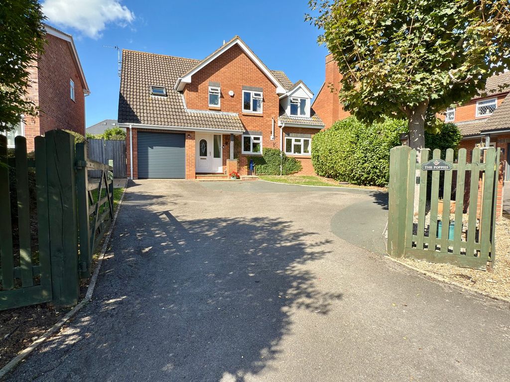 Property photo 1 of 21