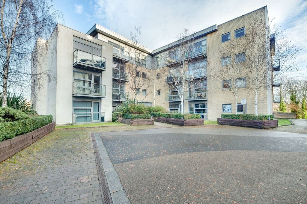 Property photo 1 of 12 External