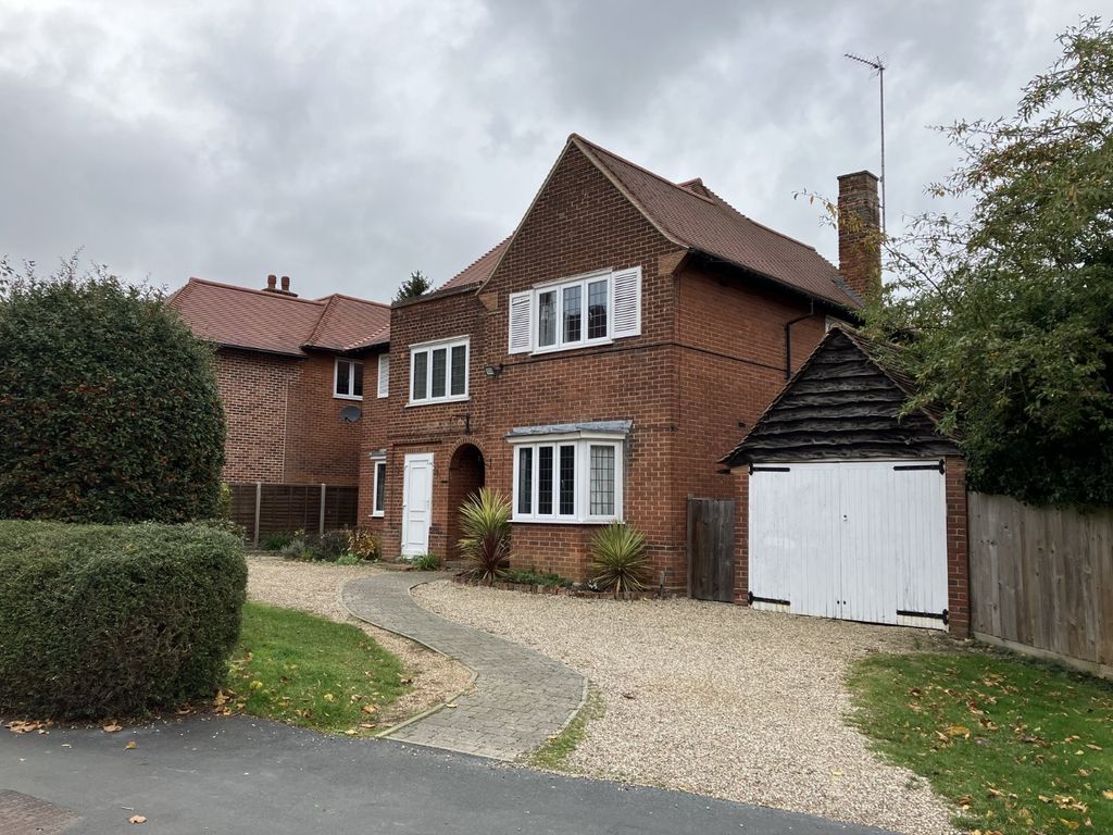 Property photo 1 of 17 Front