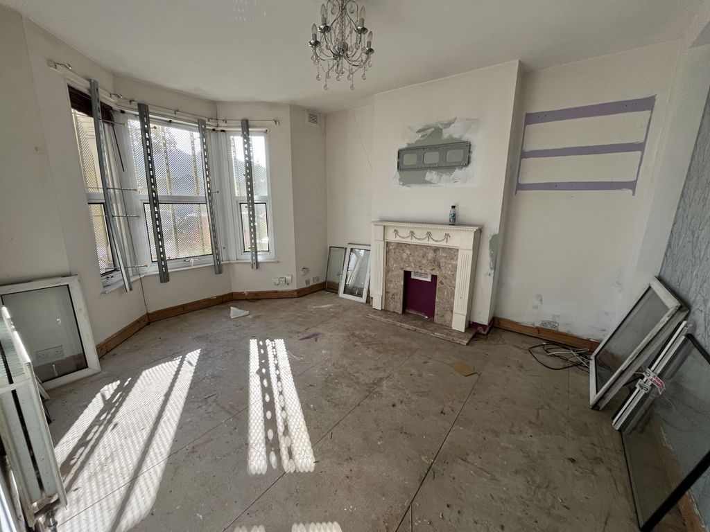 Property photo 3 of 15 Img_5072.Jpg