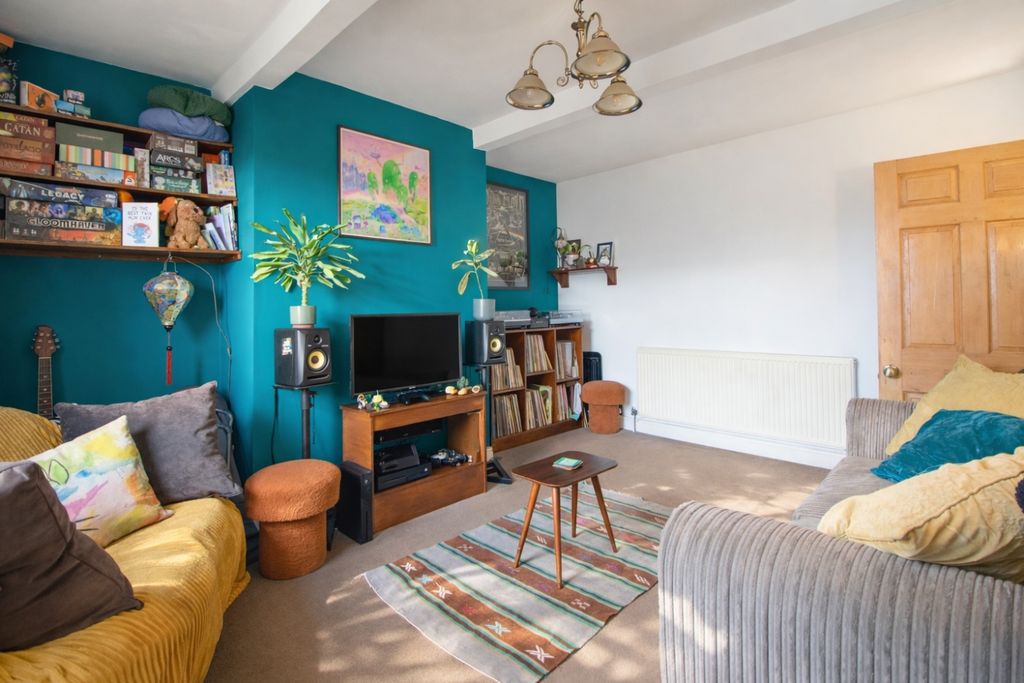 Property photo 3 of 15 Adam Hendry Ewemove Estate And Lettings Agent In B