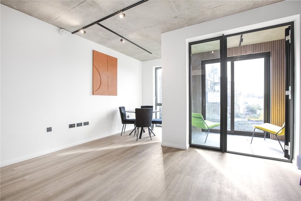 Property photo 2 of 10 Picture No. 02