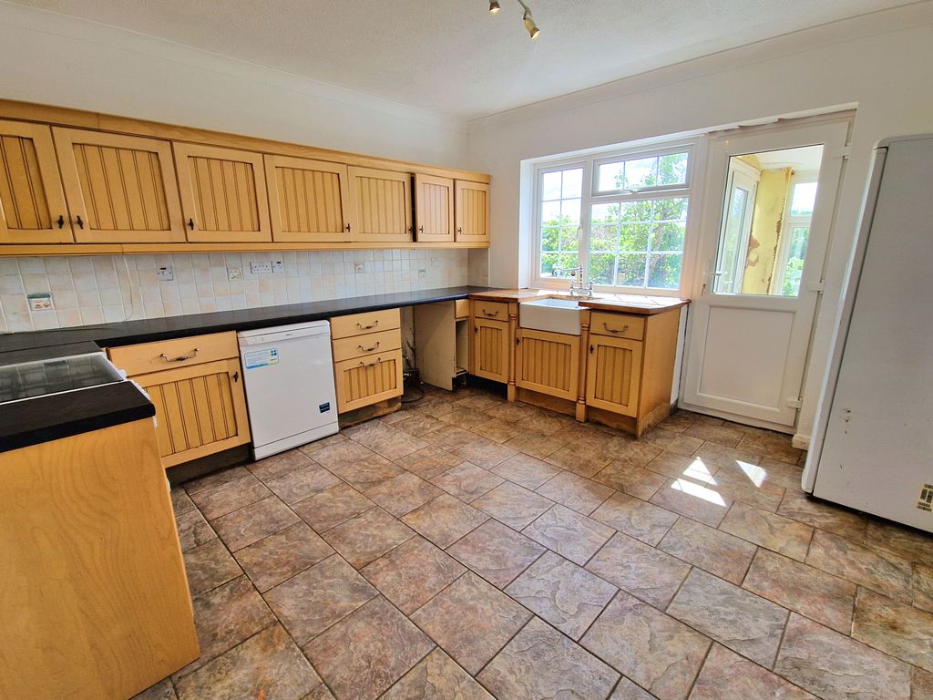 Additional image 7 of 4 bed detached house for saleBirch Walk, Newton, Porthcawl CF36