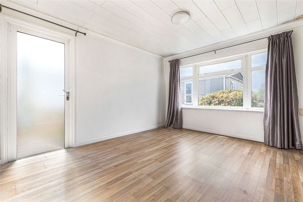 Property photo 3 of 17 Picture No. 04