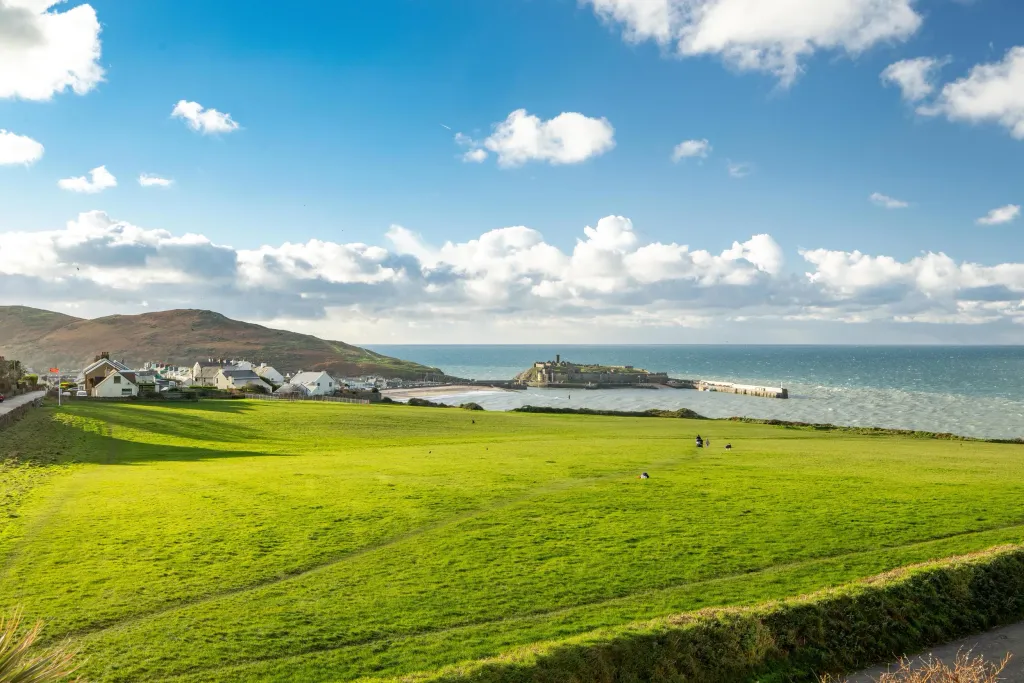 Property photo 2 of 26