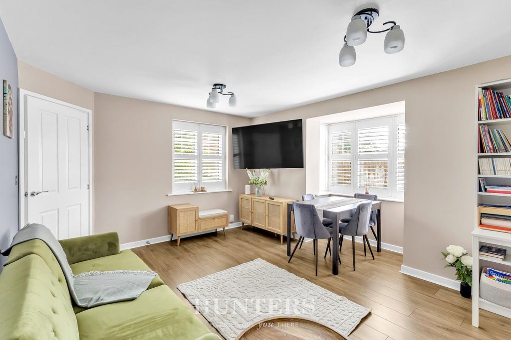 Property photo 3 of 22 Mosedale Road (17).Jpg