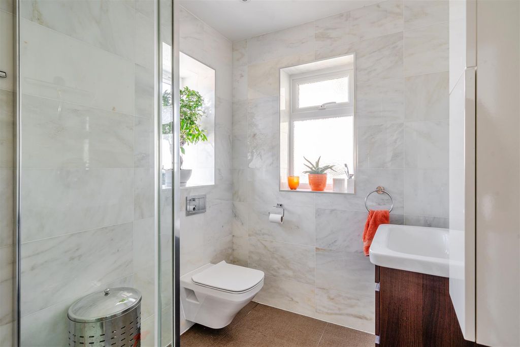 Property photo 3 of 31 1258495 (9).Jpg