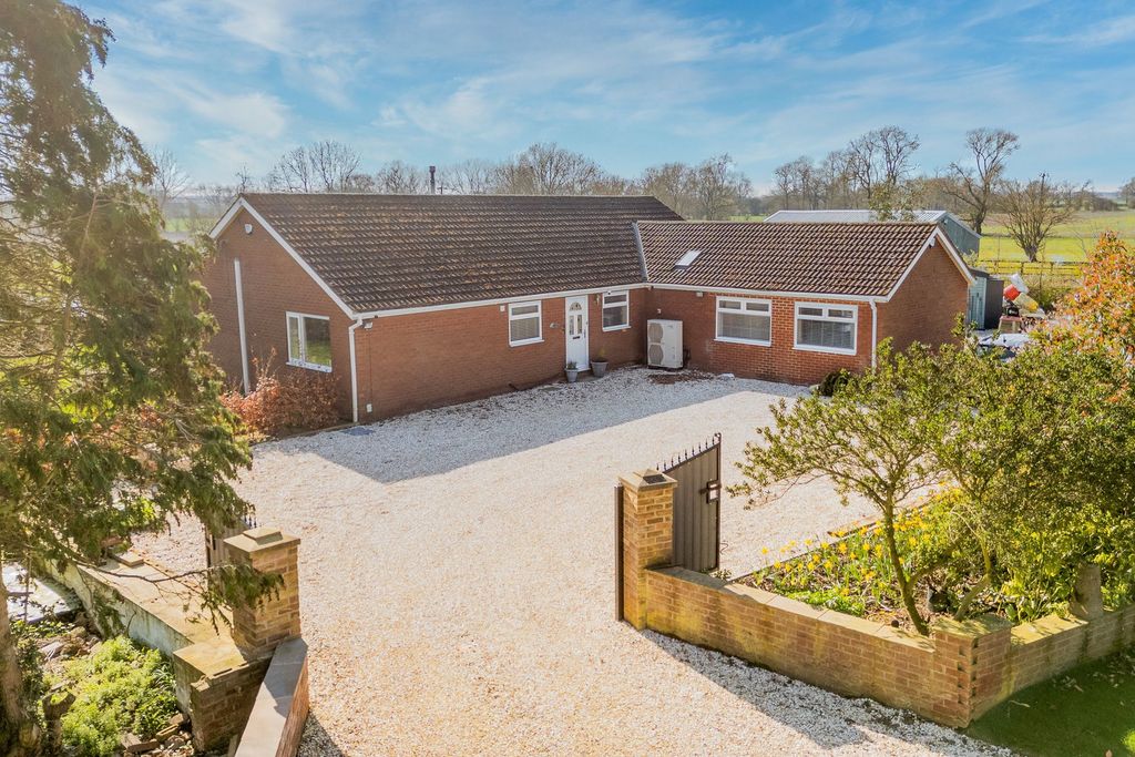 Property photo 1 of 30