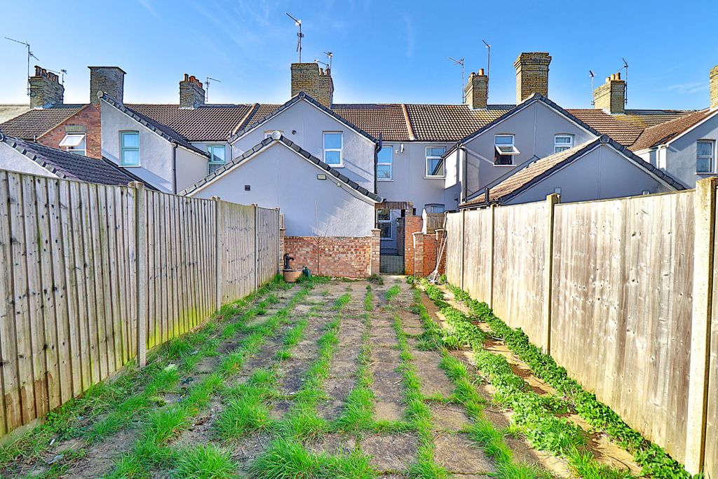 Additional image 8 of 3 bed terraced house to rentBurmer Road, Peterborough PE1