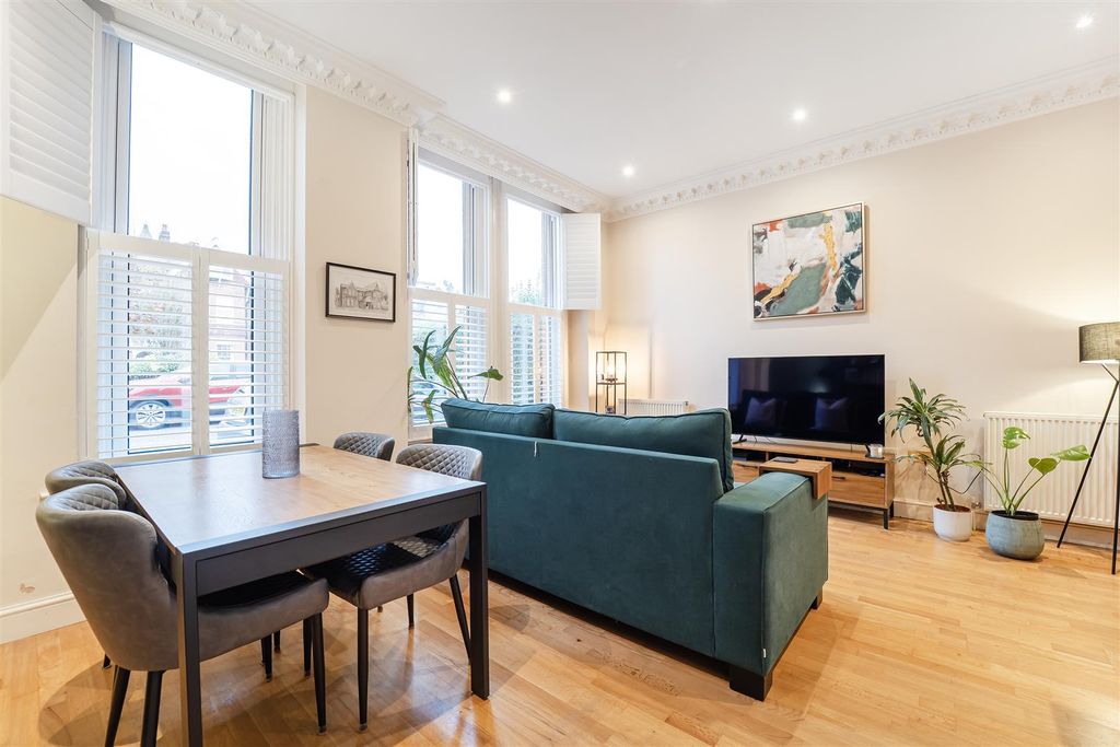 Property photo 3 of 16 Helliwell & Co.