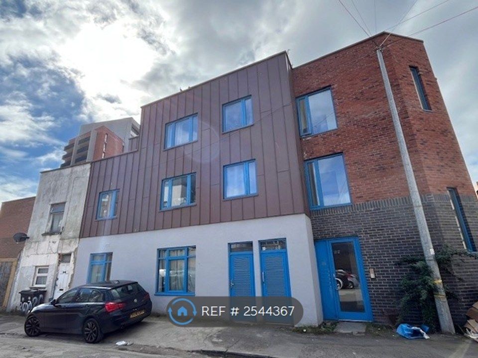 Property photo 1 of 9