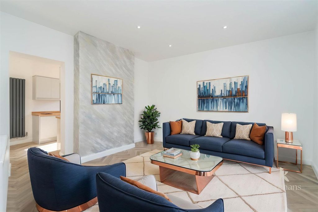 Property photo 3 of 52 50.Jpg