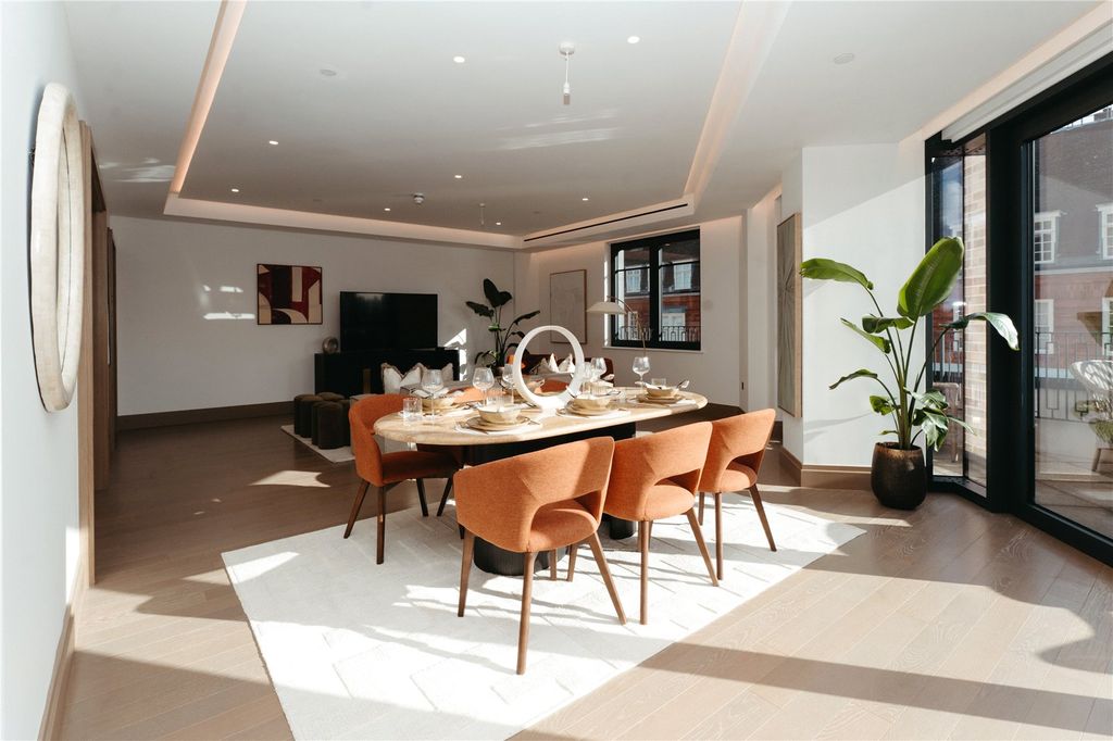 Property photo 1 of 9 Reception Room