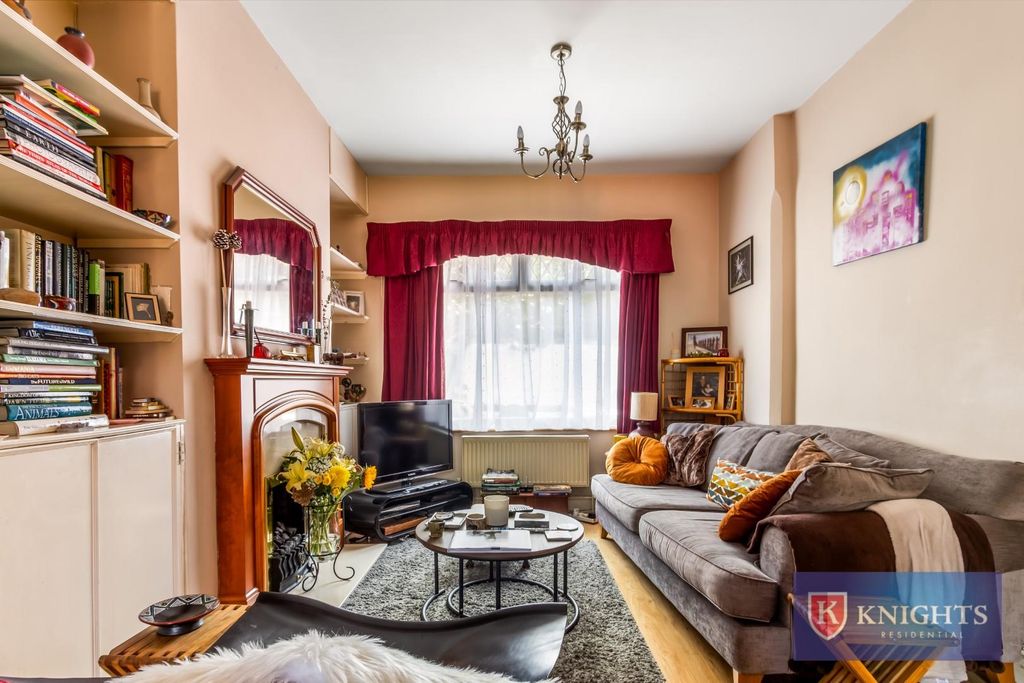 Property photo 2 of 16