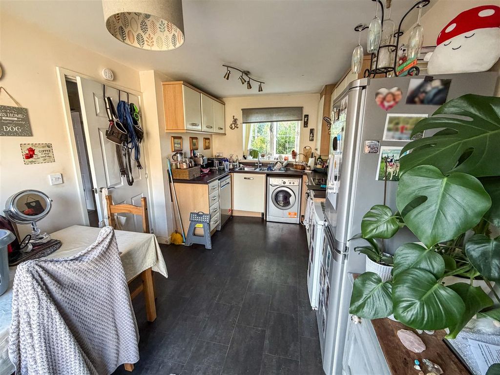 Property photo 2 of 15 Tlc_d5023115-2F7A-4670-9911-Be8915A16Bd8_765Ae48.J