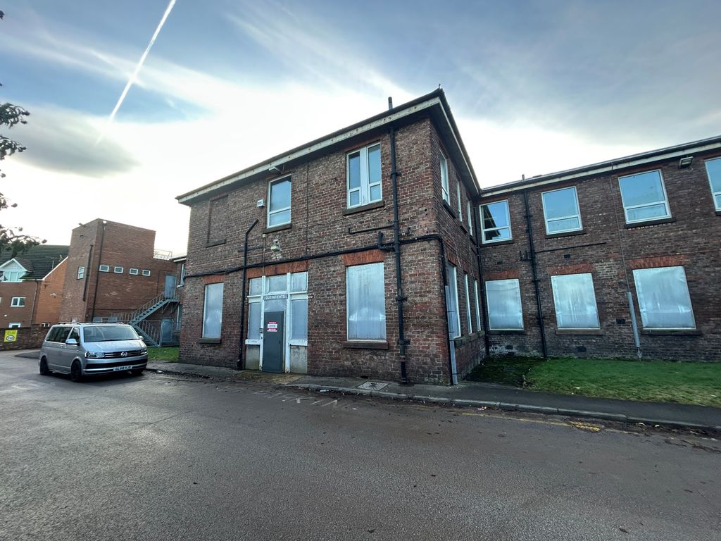 Property photo 3 of 3