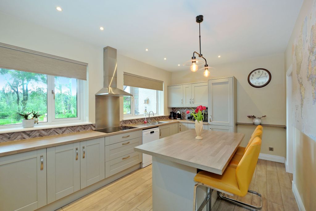 Property photo 1 of 46
