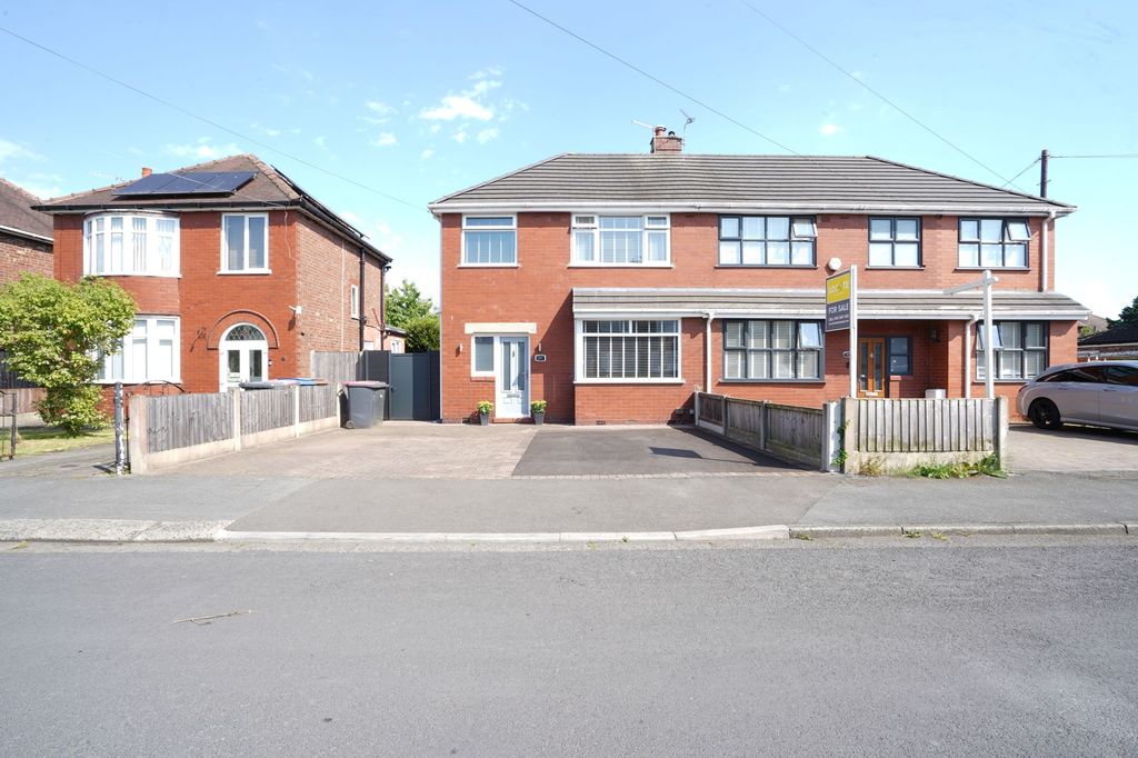 Property photo 1 of 24