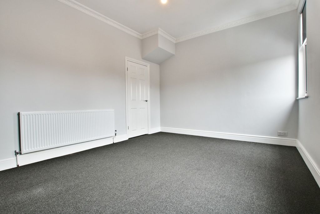 Property photo 1 of 11 4683120