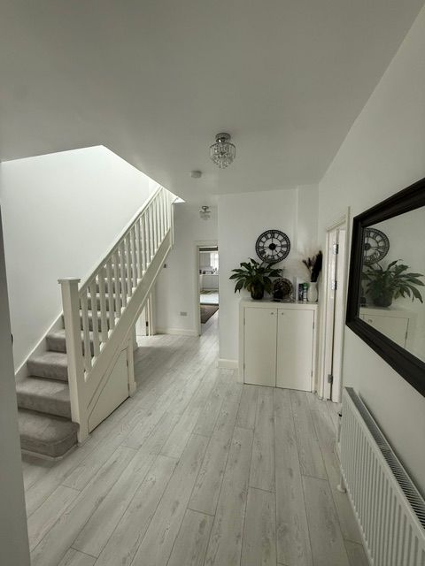 Property photo 3 of 40