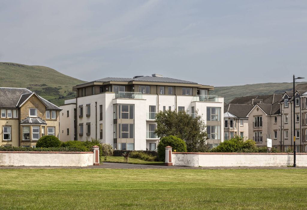 Property photo 1 of 30