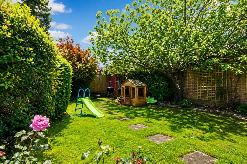 Property photo 2 of 10