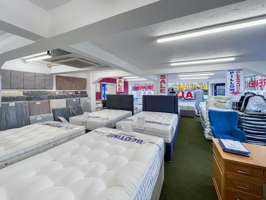 Property photo 2 of 9 12.Jpg