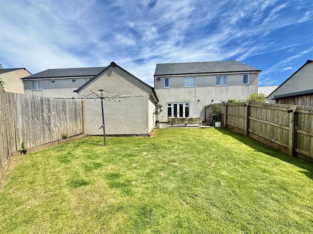 Property photo 3 of 23 Rear Garden.Jpeg