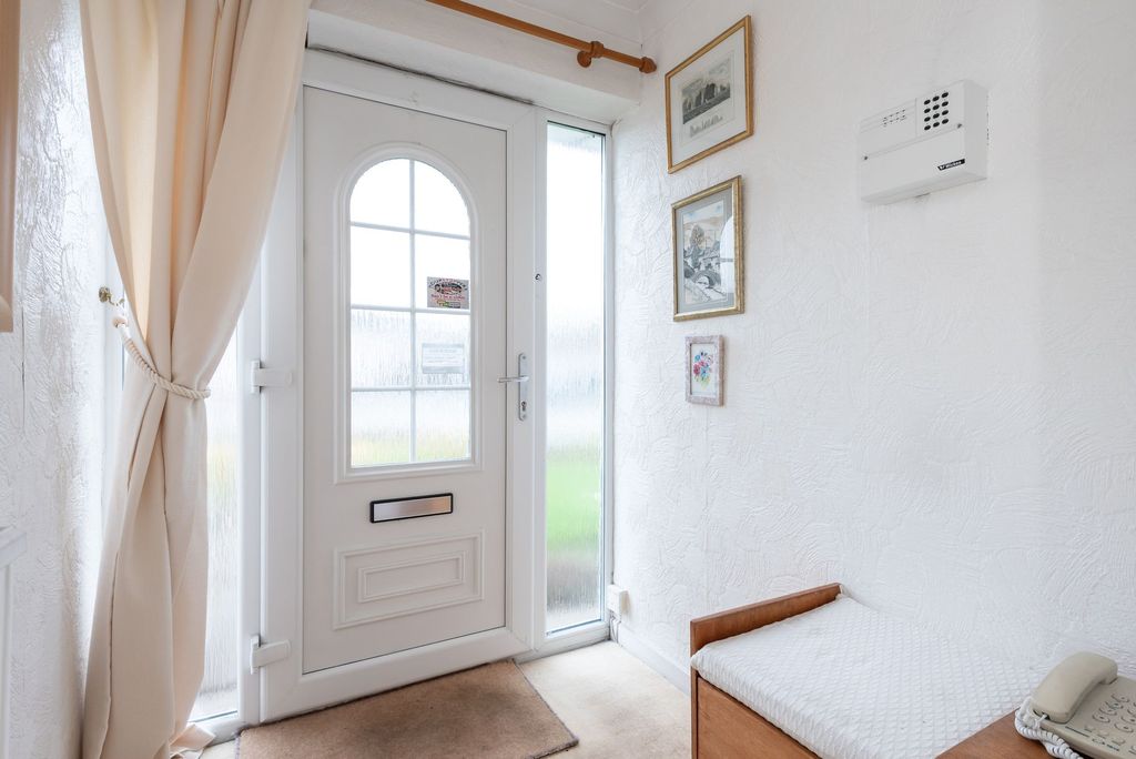 Property photo 2 of 29 Entrance