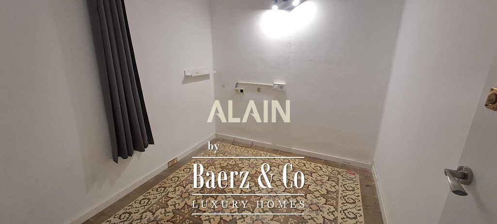 Property photo 3 of 35