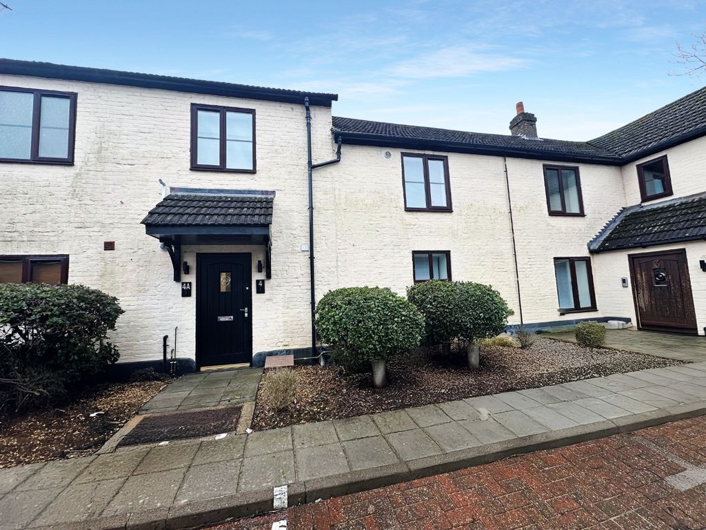 Property photo 1 of 10 4804022