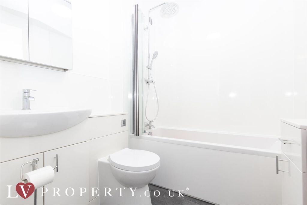 Property photo 3 of 7 N2.Jpg