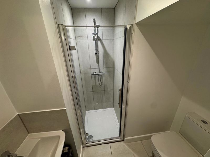 Property photo 2 of 8 Photo 4