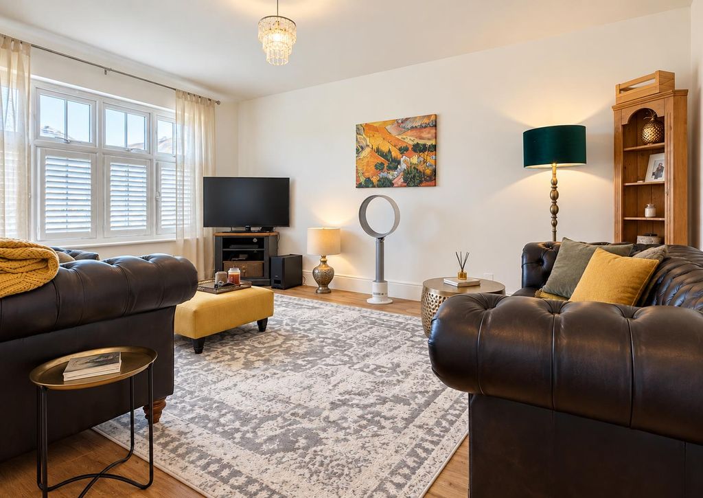 Property photo 2 of 29 0C5417B6-701A-4646-B98E-F0863Bc130Fd.Png